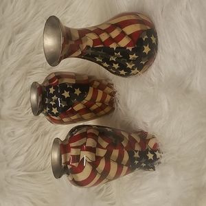 AMERICAN FLAG MINI VASE SET